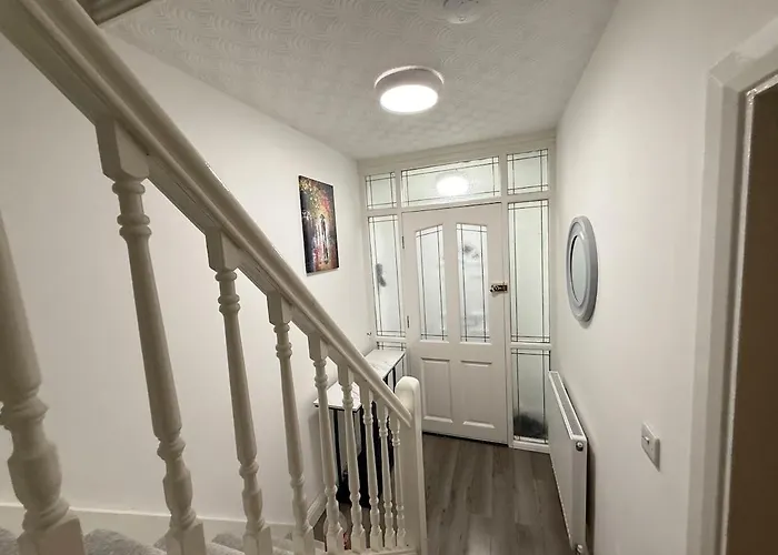 Cozy 3 Bedroom Home In Wyken - Coventry