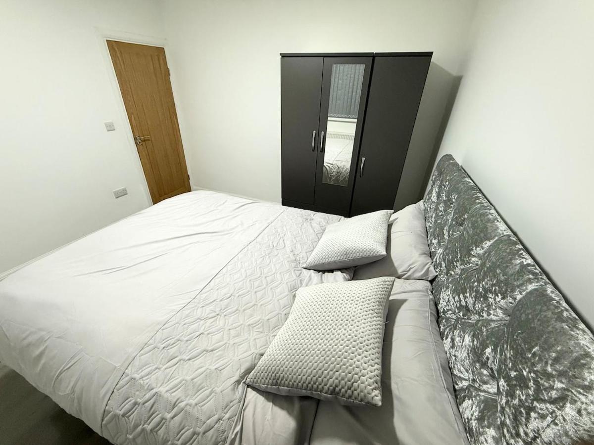 Cozy 3 Bedroom In Wyken - *
